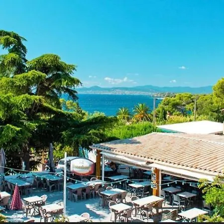 De Luxe, New, Top-of-the-range Amenities, Air Conditioning, Jacuzzi And Sea View Saint-Raphael (Var)